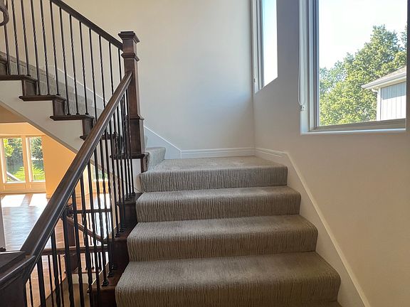 3rd image of 11623 W 158th Ter