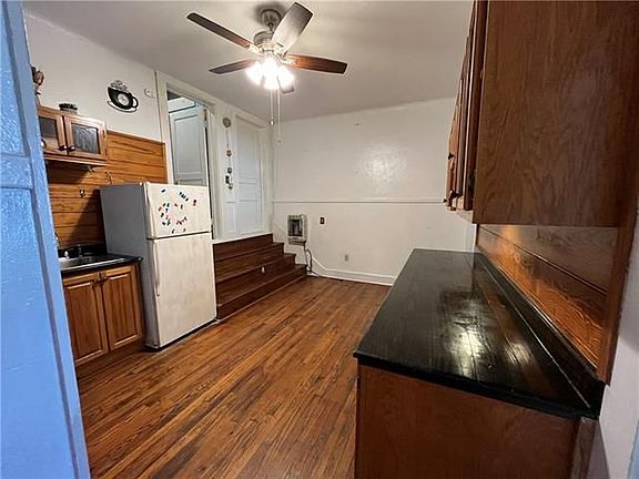 5th image of 1100 Constance St #203