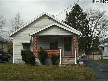 1st image of 942 Cornell Ave