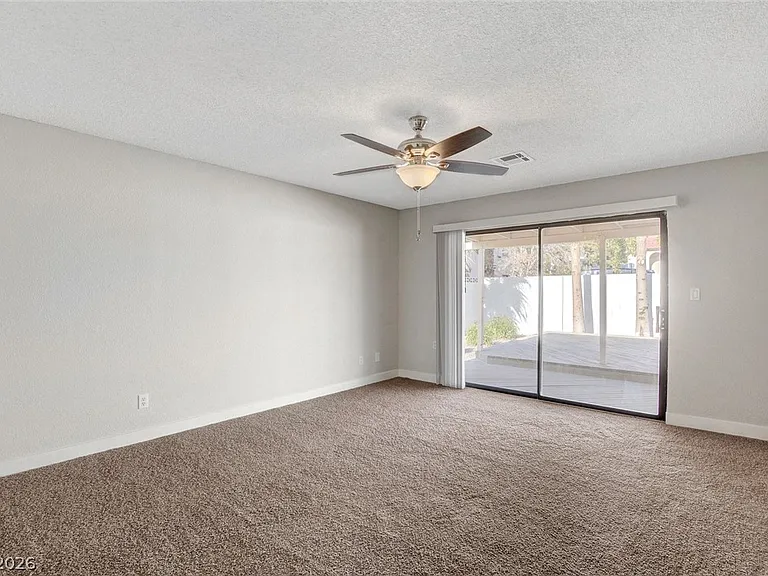 1784 Crest Ave — Photo 16