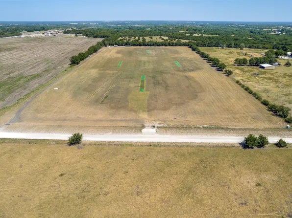 5788 County Road 4640, Trenton, TX 75490