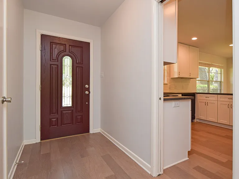 5003 Westview Dr — Photo 5