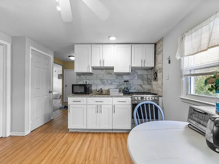 119 Garibaldi Ave #2 — Photo 4