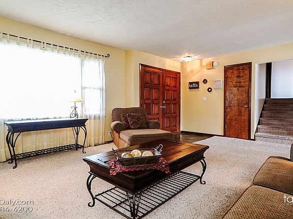 3rd image of 1717 Ingalls St