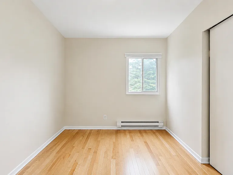 1350 Winding Trl — Photo 32