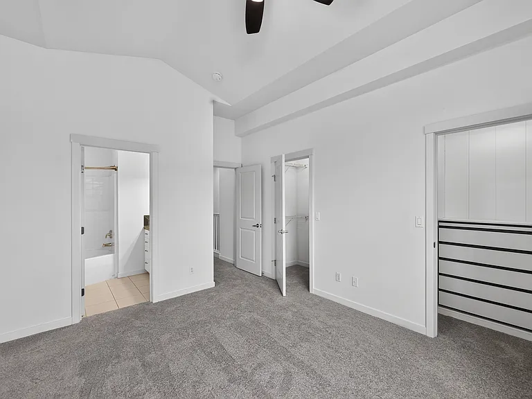 2172 Yakima Ct — Photo 10