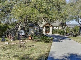417 Hummingbird Way, Spicewood, TX 78669