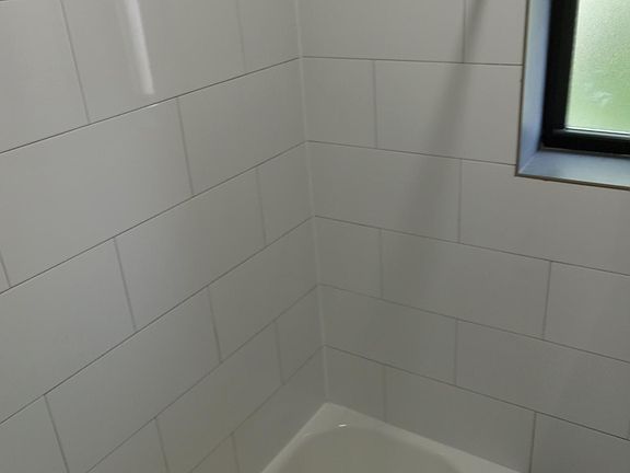 Bathroom stand up thobe.