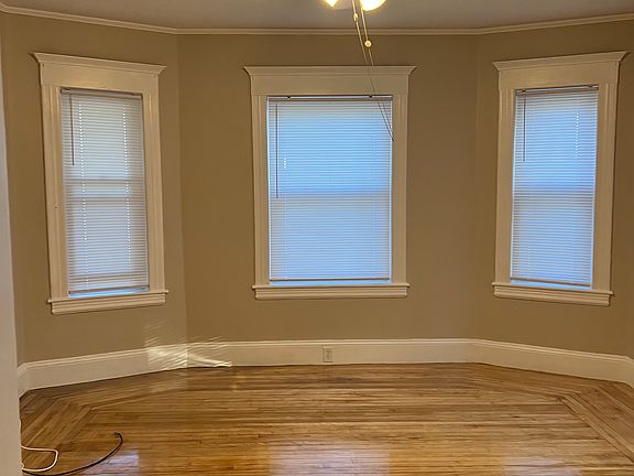 5th image of 677 Westford St #2