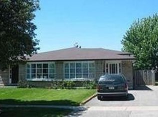 871 Consort Cres #BASEMENT, Mississauga, ON L5C 1J8