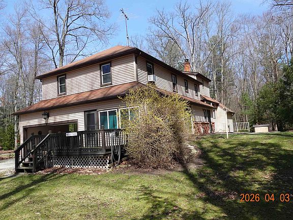 4th image of 3780 Abbottsford Rd