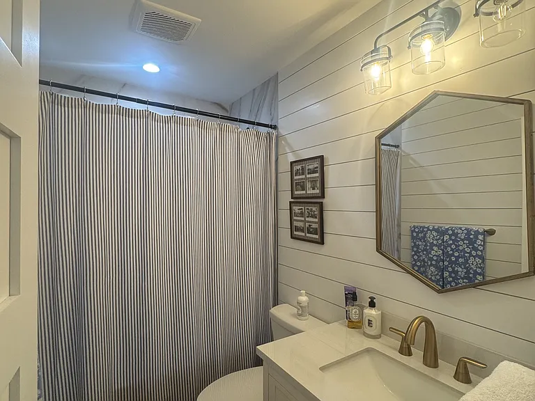 18 Ellen Ave — Photo 17