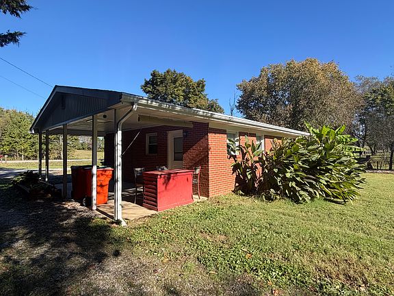 3rd image of 2929 Rineyville Big Springs Rd