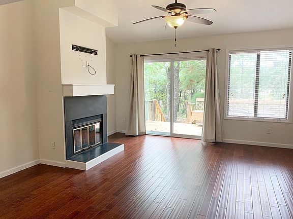 3rd image of 226 Saint Luke Ct