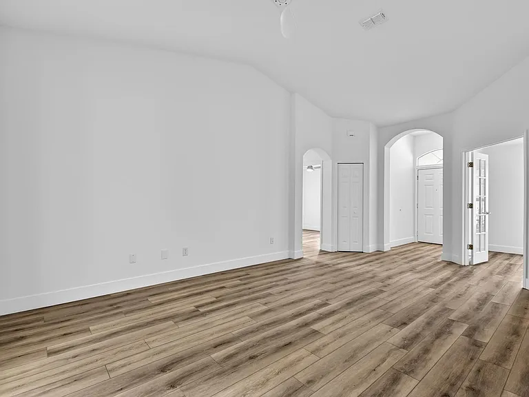 70 Ryan Dr — Photo 12