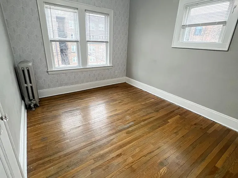 2704 Mayfield Road — Photo 12