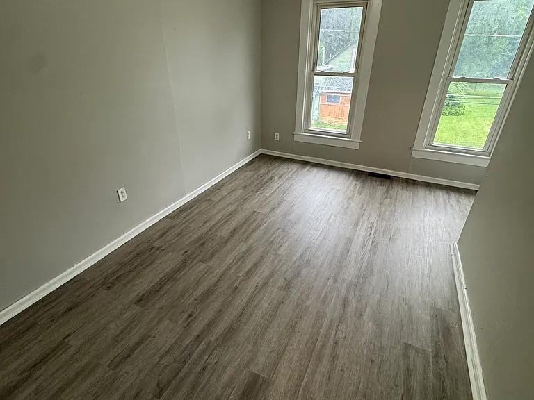1013 Harding Way E #2 — Photo 7