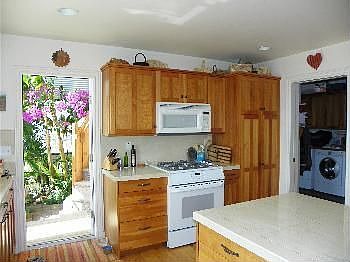 4th image of 300 Sierra Dr