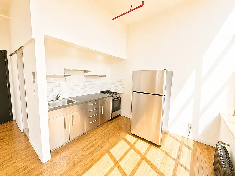 476 Jefferson St #322 — Photo 8