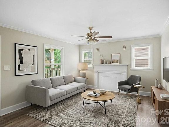 4th image of 3129 Mathis Dr