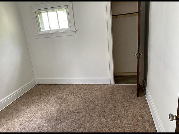 2nd image of 260 Millicent Ave