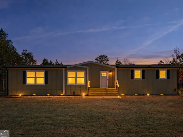 871 W Leatherwood Rd, Toccoa, GA 30577