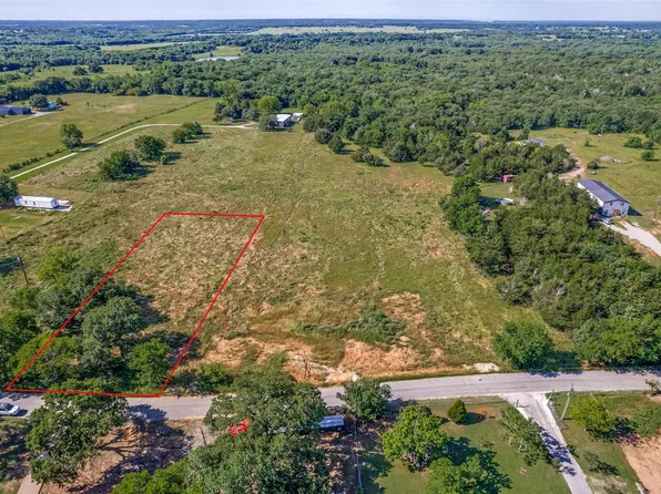 9408 Dripping Springs Rd, Denison, TX 75021