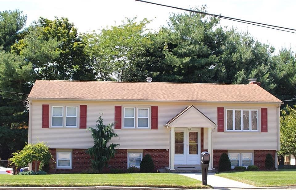 1st image of 14 Wendi Dr