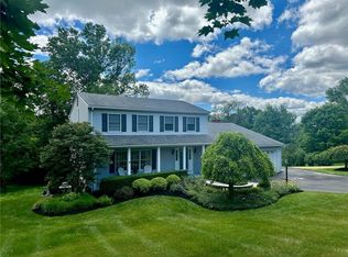3 Coach House Ln, Goshen, NY 10924