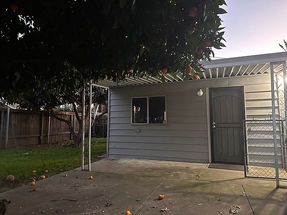 2nd image of 1601 Virginia Ave #0