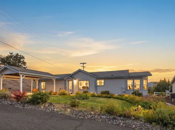 2003 Dry Hollow Rd, The Dalles, OR 97058