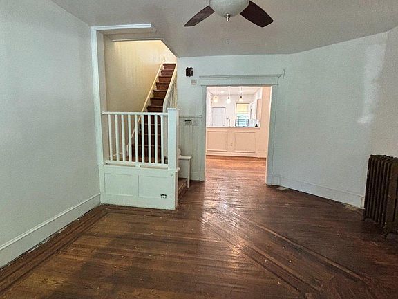 5th image of 5829 Lansdowne Ave