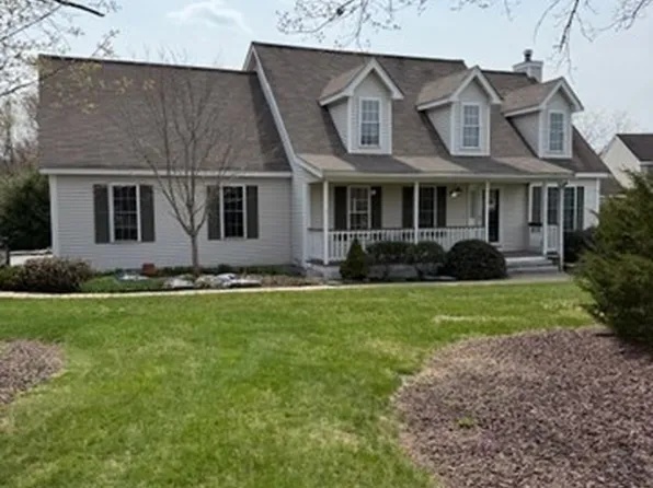 4 Amandrey Way, Ayer, MA 01432