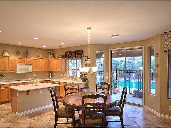 3rd image of 1189 E Browning Pl