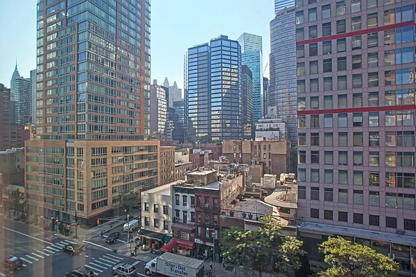 Sold by LG Fairmont Group | media 19