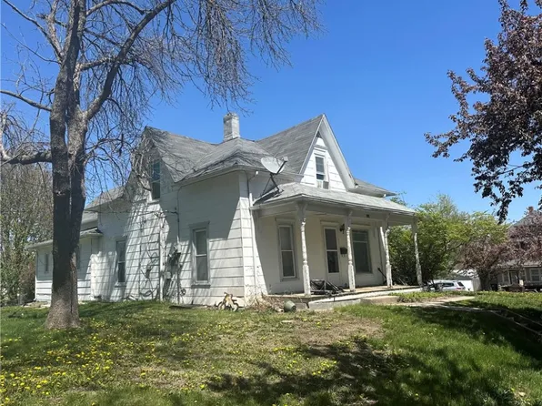 111 E 9th St, Madrid, IA 50156