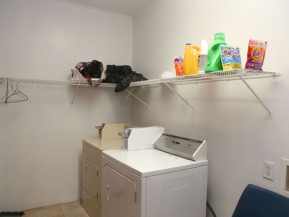 2nd image of 1222 W Market St APT G
