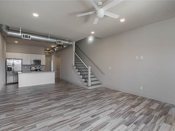 2nd image of 1115 22nd Ave