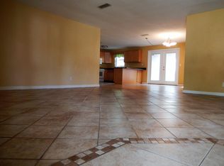 1037 North St, Daytona Beach, FL 32114