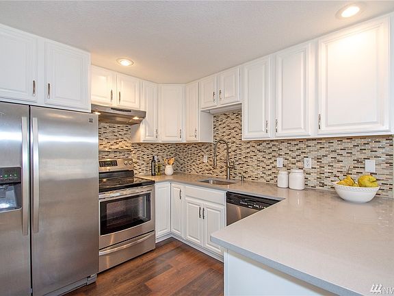 3rd image of 4013 118th Street Ct NW