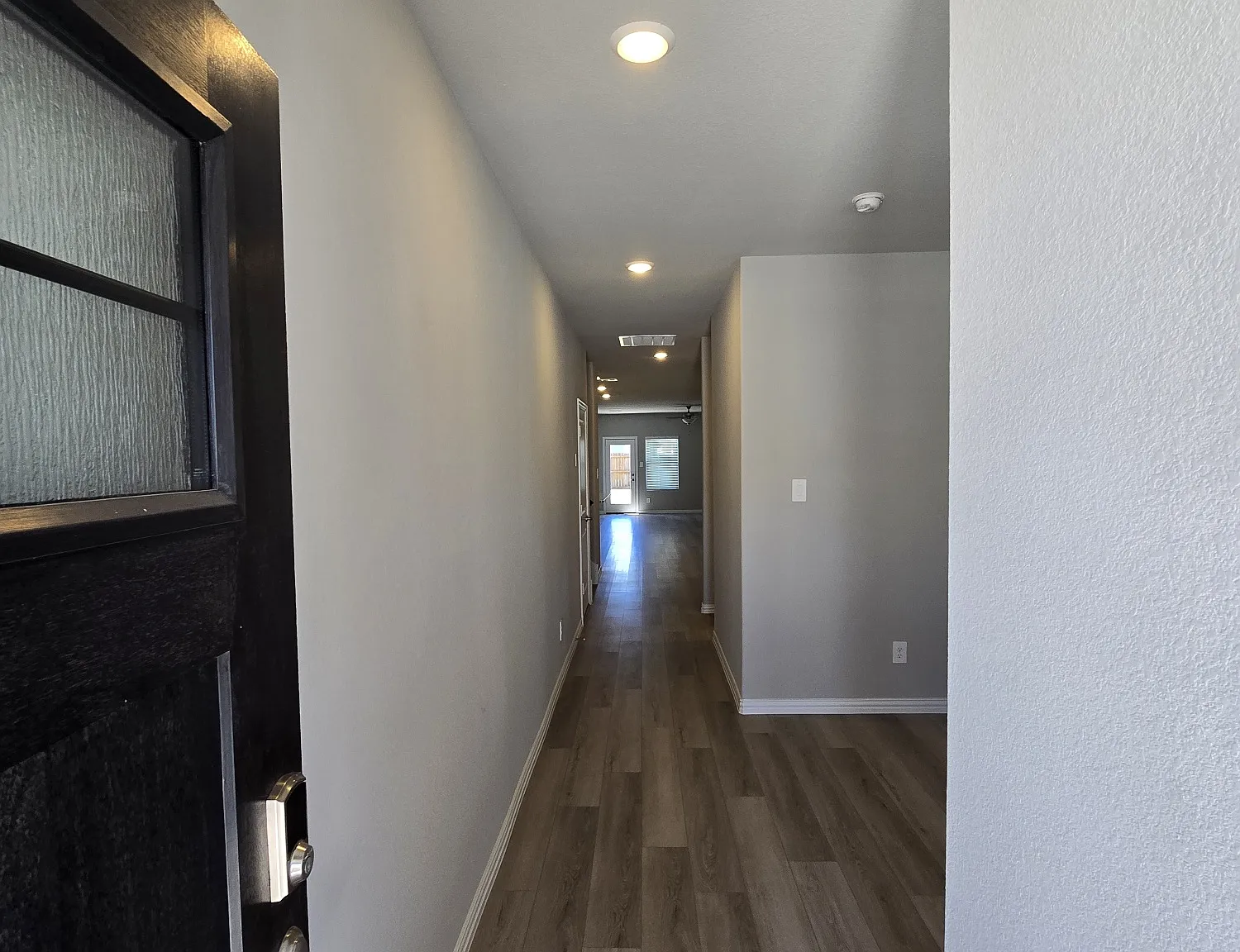 4 bed, 2887 sqft, $2,900 — Photo 4