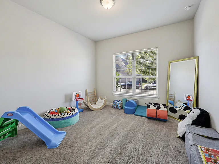 1656 Pegasus Dr — Photo 22
