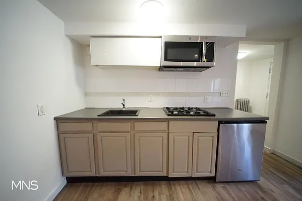 Rented by Compass | media 2
