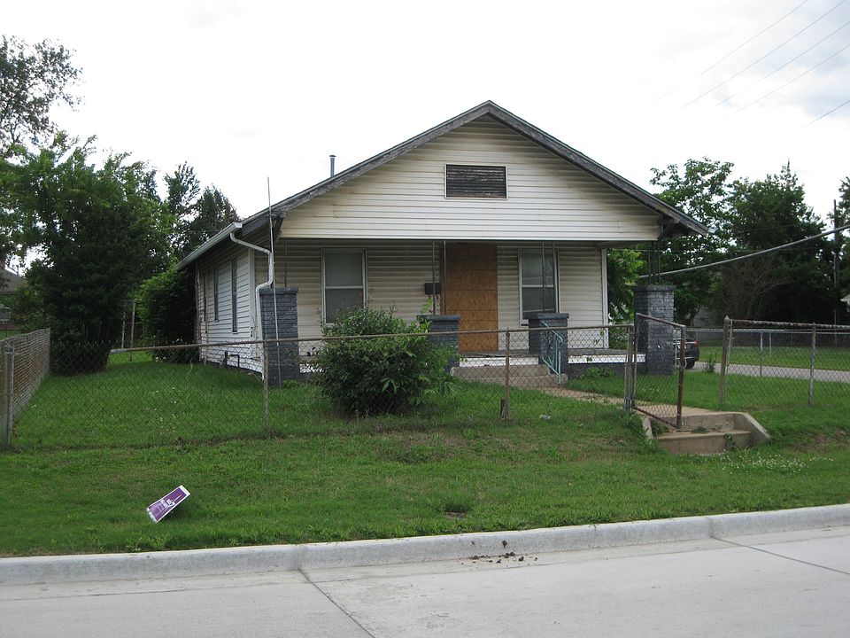 2nd image of 1532 N Frankfort Ave