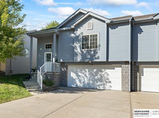 5108 N 154th St, Omaha, NE 68116