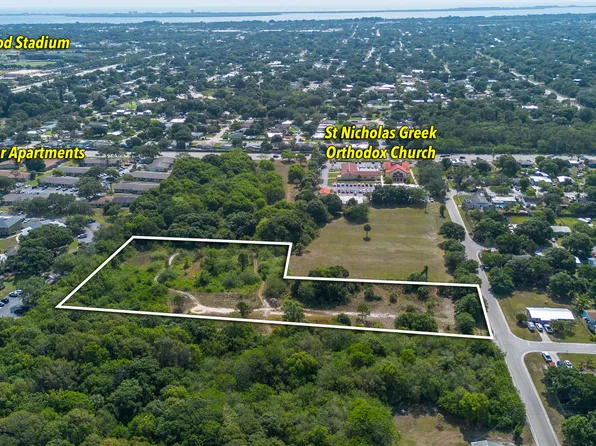 2205 S Stanton Avenue, Fort Pierce, FL 34981