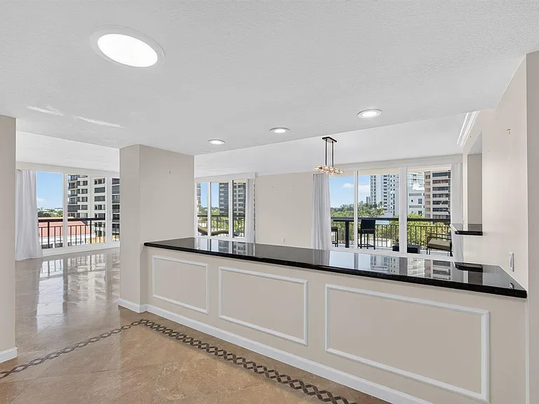 4000 N Ocean Dr #403 — Photo 4