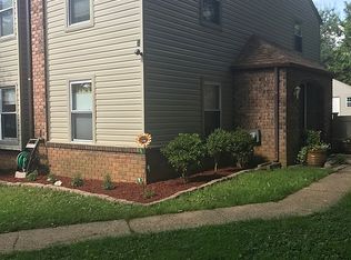 92 Hollybrooke Dr, Langhorne, PA 19047