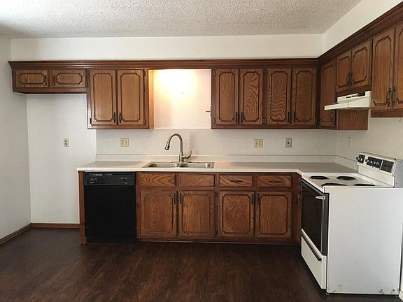 2nd image of 16 Adams Ave NE