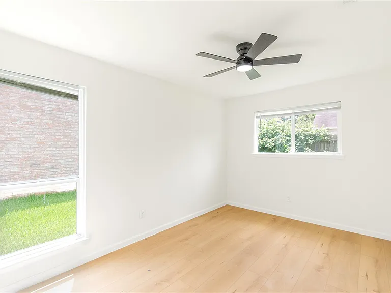 6423 Coachwood Dr — Photo 28